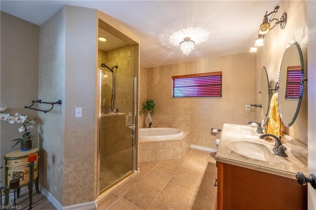1383 Harbor View DR, NORTH FORT MYERS FL 33917-15