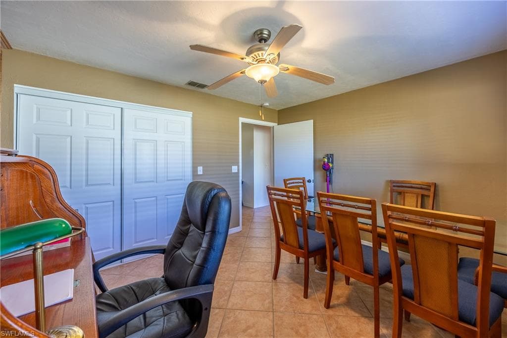 1383 Harbor View DR, NORTH FORT MYERS FL 33917-17