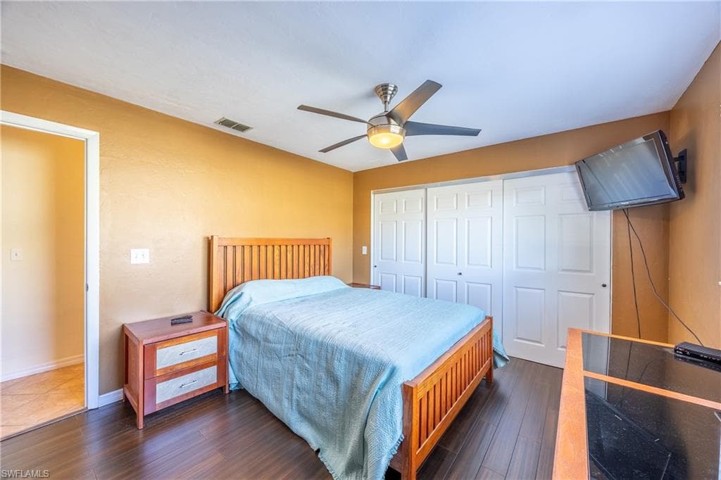 1383 Harbor View DR, NORTH FORT MYERS FL 33917-14