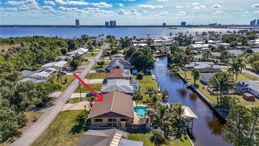 1383 Harbor View DR, NORTH FORT MYERS FL 33917-39