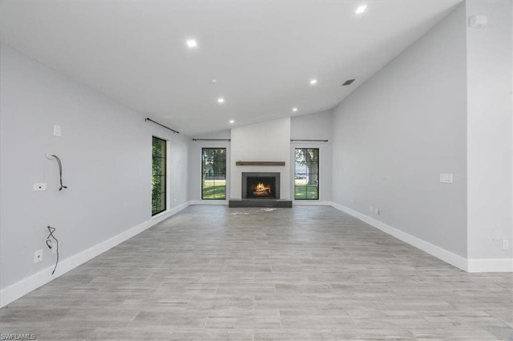 6161 Waxmyrtle WAY, NAPLES FL 34109-5