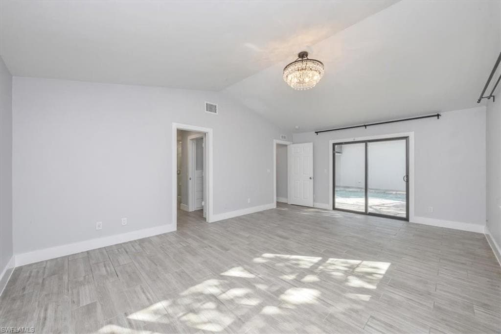 6161 Waxmyrtle WAY, NAPLES FL 34109-15