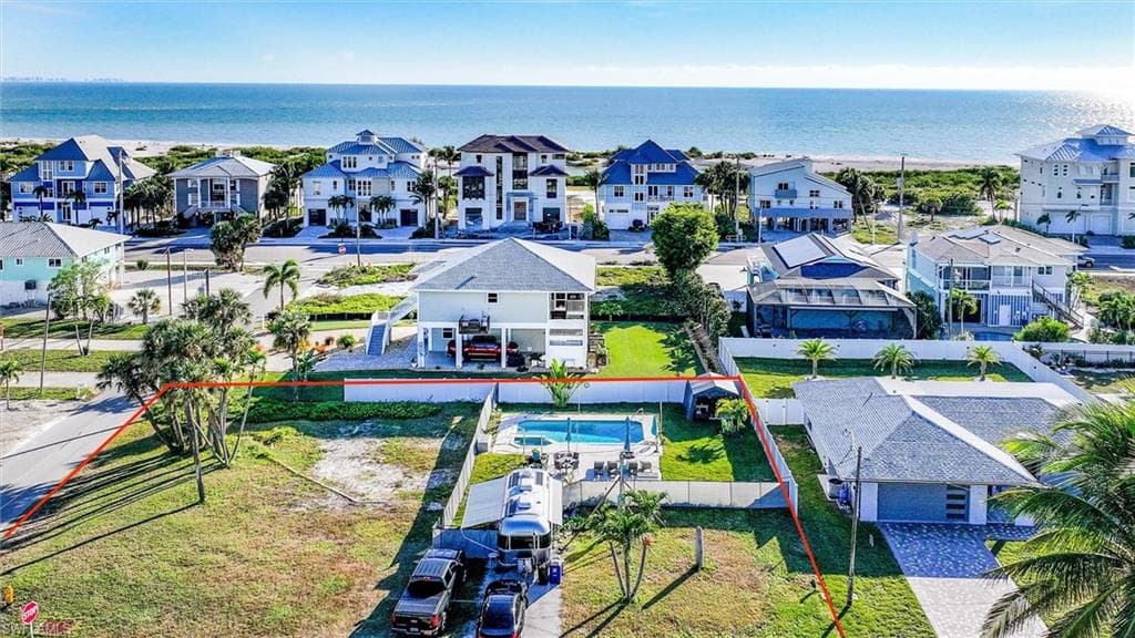 7950 Buccaneer DR, FORT MYERS BEACH FL 33931-1