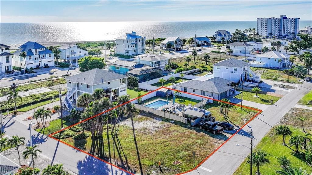 7950 Buccaneer DR, FORT MYERS BEACH FL 33931-2