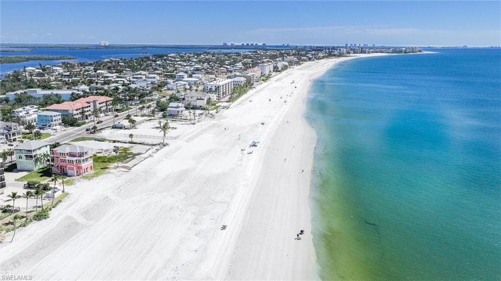 7950 Buccaneer DR, FORT MYERS BEACH FL 33931-19