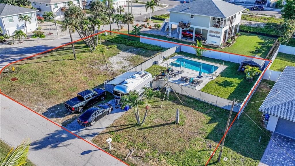 7950 Buccaneer DR, FORT MYERS BEACH FL 33931-18