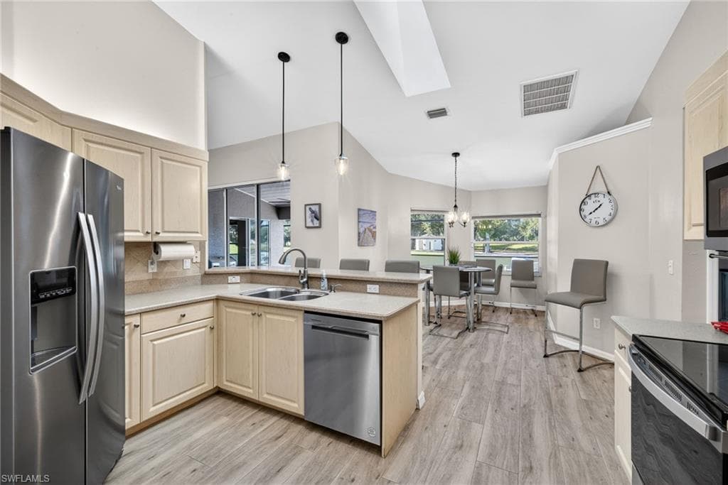 1738 NW 24th PL, CAPE CORAL FL 33993-3