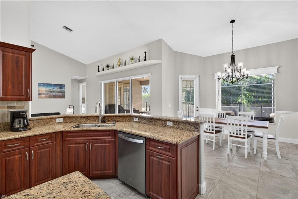 2800 NW 15th ST, CAPE CORAL FL 33993-15