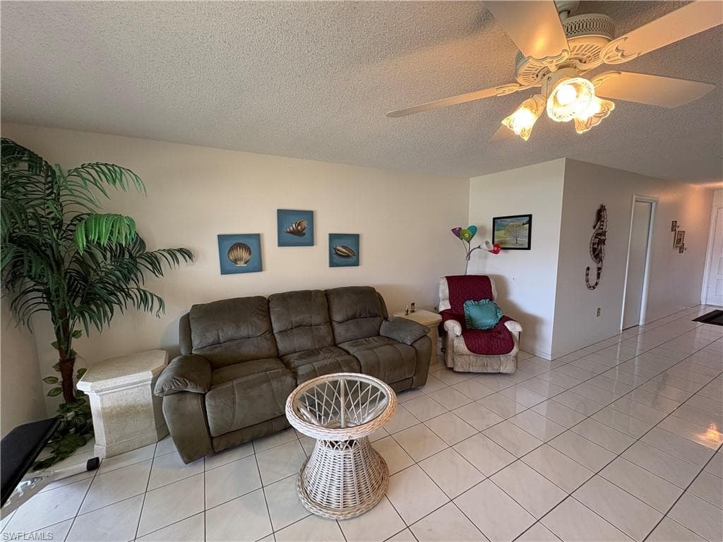 1830 Brantley RD # J1, FORT MYERS FL 33907-1