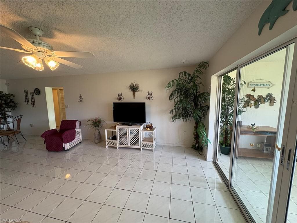 1830 Brantley RD # J1, FORT MYERS FL 33907-15
