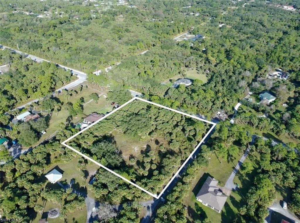 1975 Everglades BLVD S, NAPLES FL 34117-1
