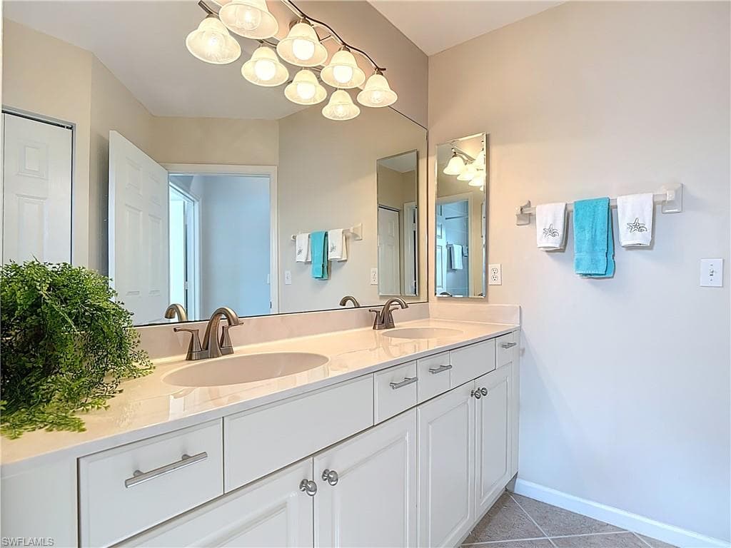 13140 Broadhurst LOOP # 306, FORT MYERS FL 33919-18