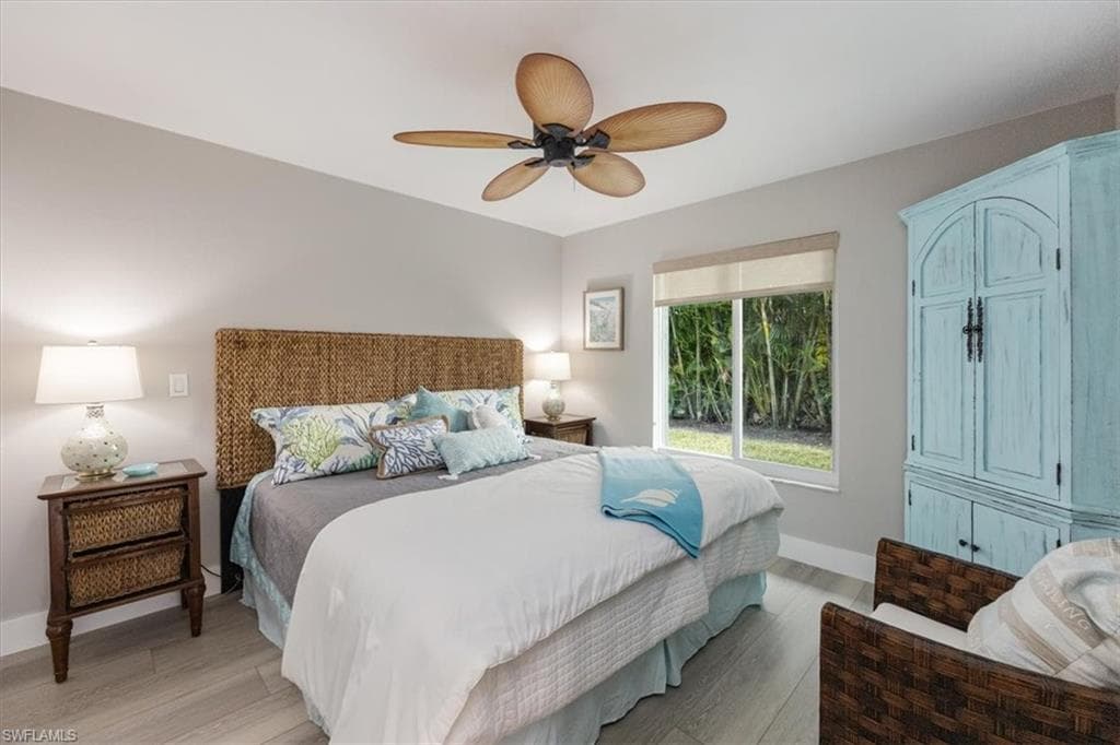 27042 Harbor DR, BONITA SPRINGS FL 34135-19