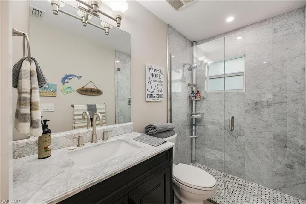 27042 Harbor DR, BONITA SPRINGS FL 34135-18