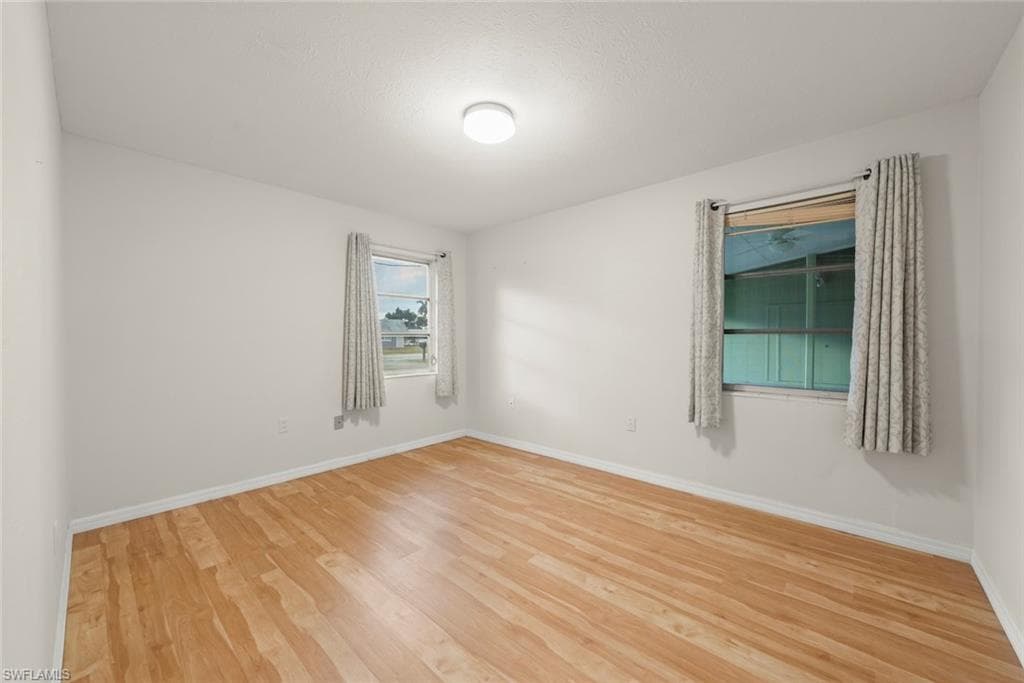 2285 Sunrise BLVD, FORT MYERS FL 33907-23