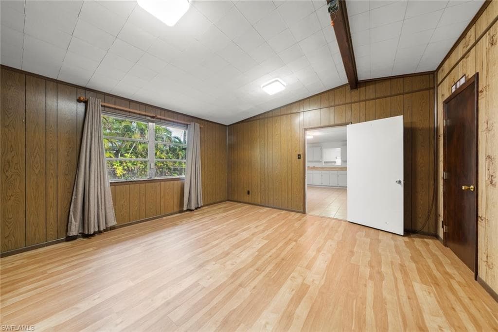 2285 Sunrise BLVD, FORT MYERS FL 33907-24