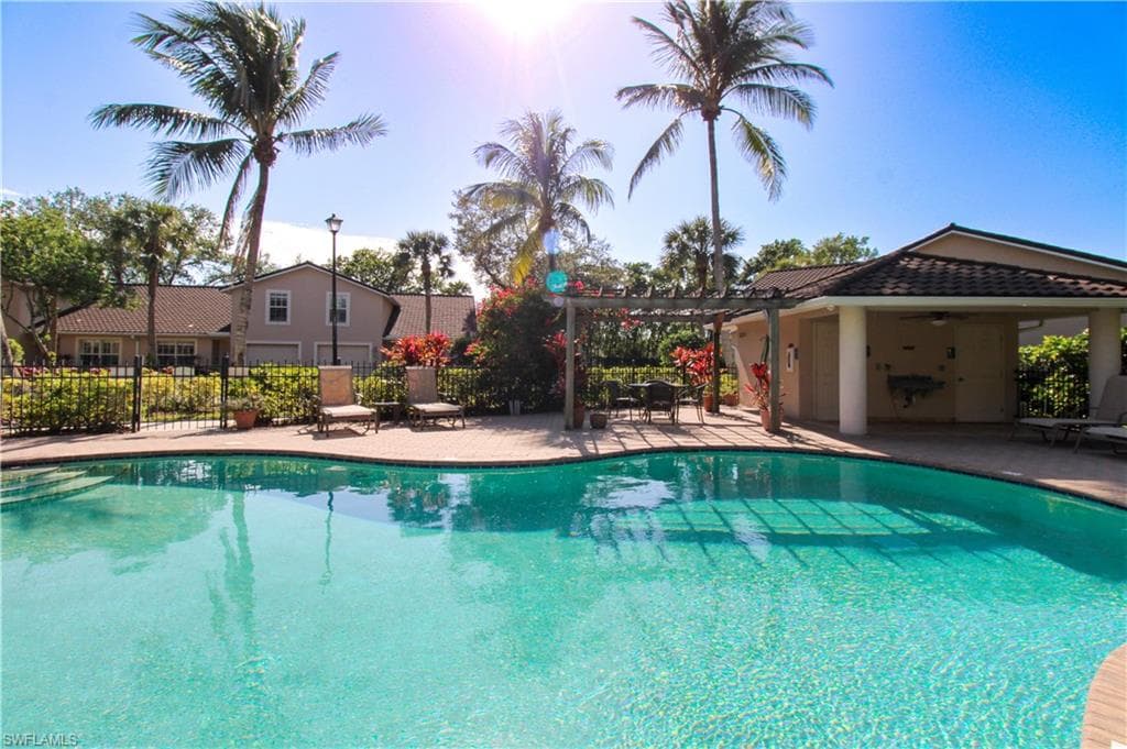 3540 Avion Woods CT # 402, NAPLES FL 34104-41