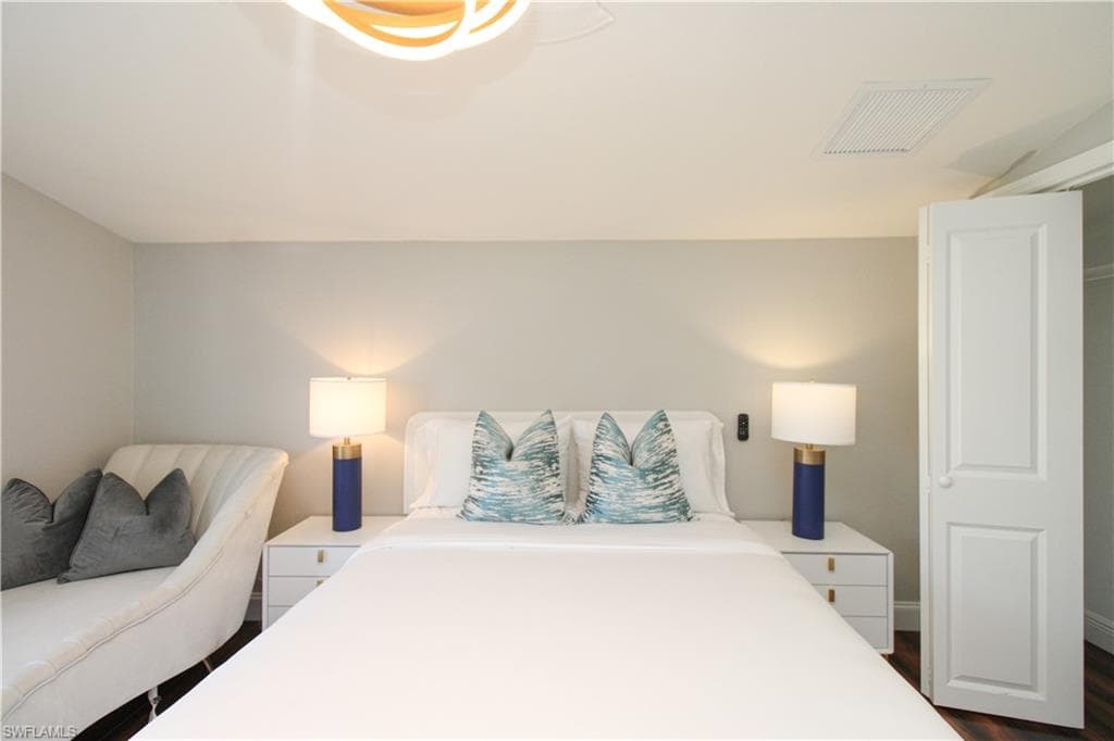 3540 Avion Woods CT # 402, NAPLES FL 34104-33