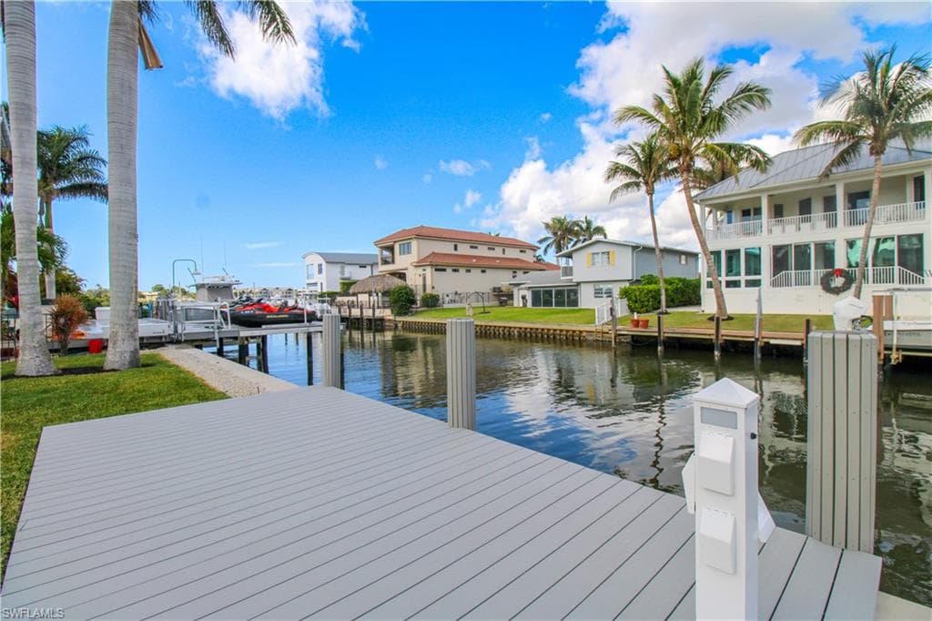 1353 Pelican AVE-6