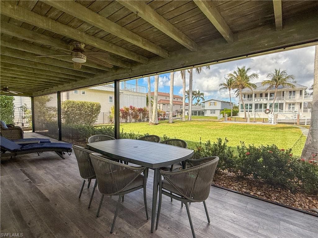 1353 Pelican AVE-8