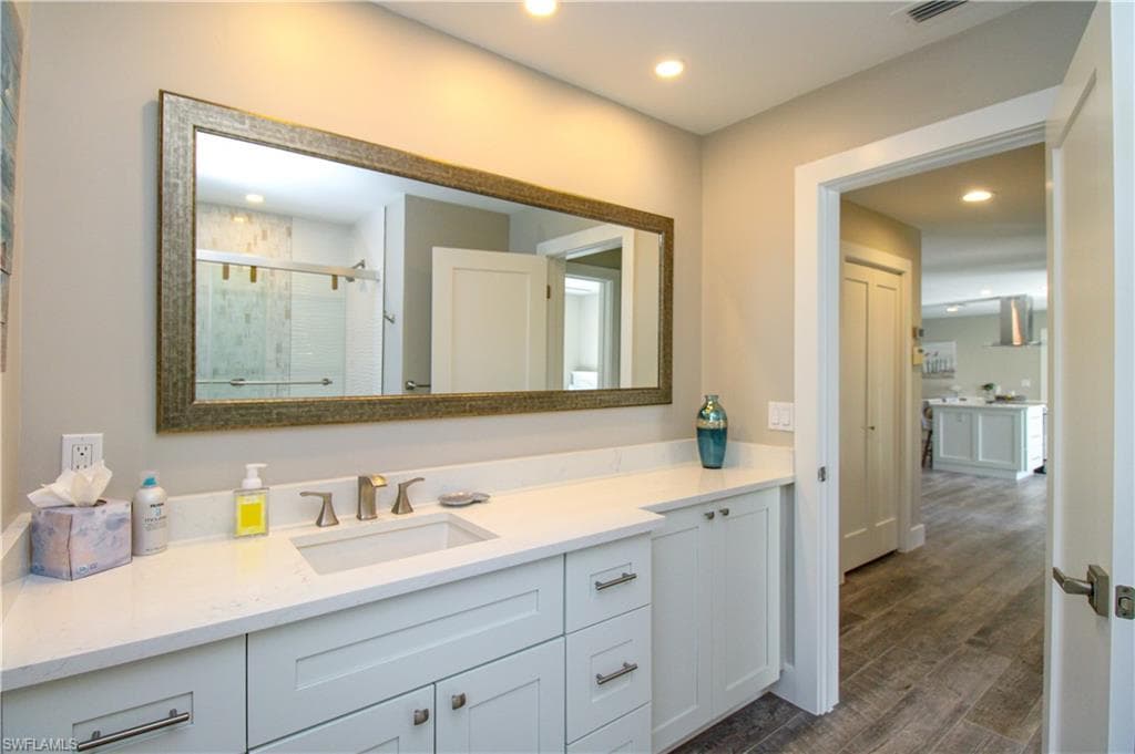 1353 Pelican AVE-33
