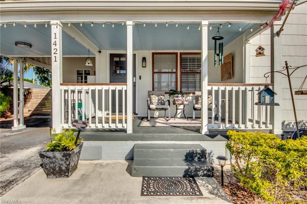 1421 Maravilla AVE, FORT MYERS FL 33901-1