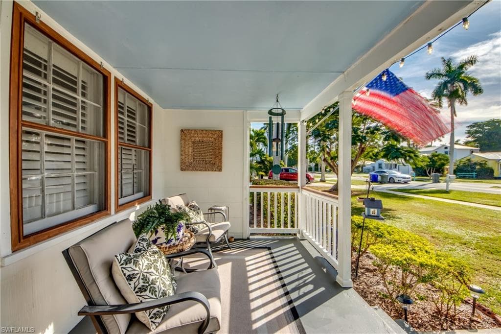 1421 Maravilla AVE, FORT MYERS FL 33901-4
