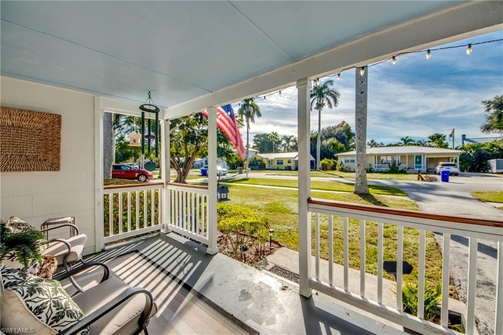 1421 Maravilla AVE, FORT MYERS FL 33901-3
