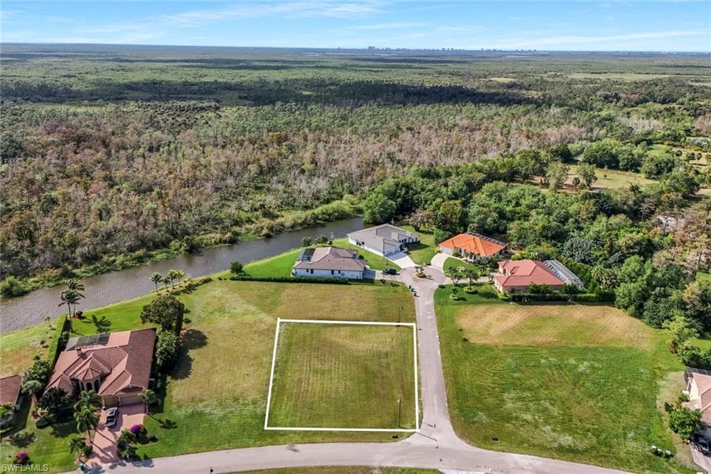 18373 Royal Hammock BLVD, NAPLES FL 34114-15