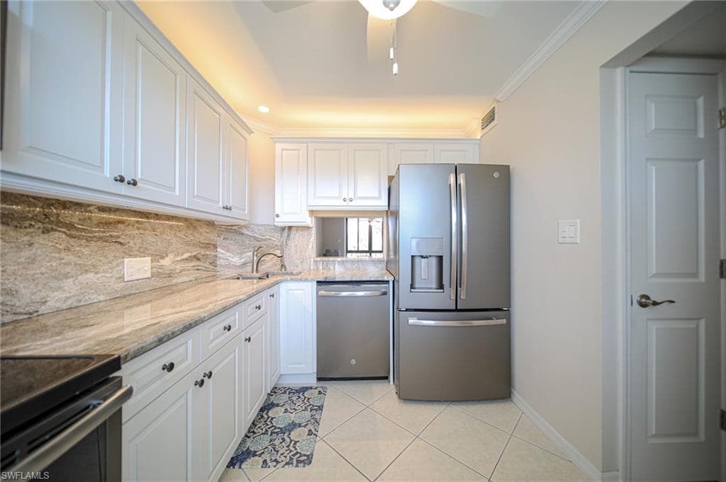 5959 Winkler RD # 206, FORT MYERS FL 33919-2