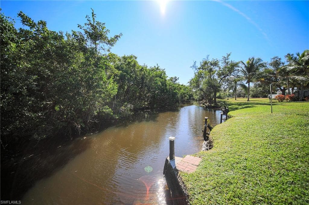 5959 Winkler RD # 206, FORT MYERS FL 33919-36