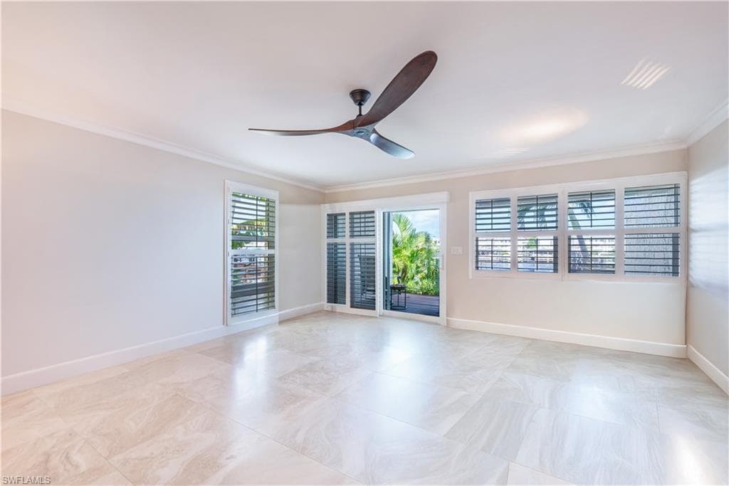 800 RIVER POINT DR # 207, NAPLES FL 34102-9