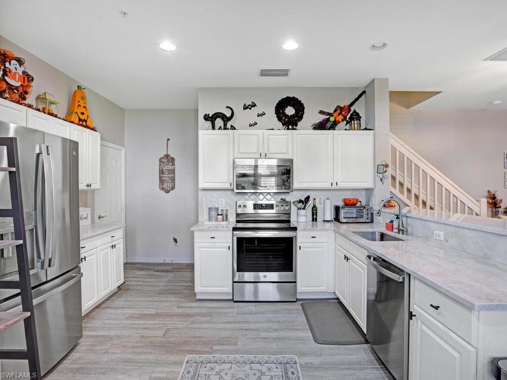 16083 Caldera LN # 53, NAPLES FL 34110-15