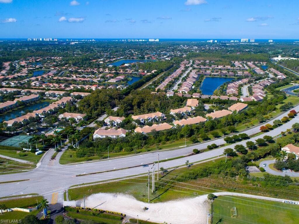 16083 Caldera LN # 53, NAPLES FL 34110-2