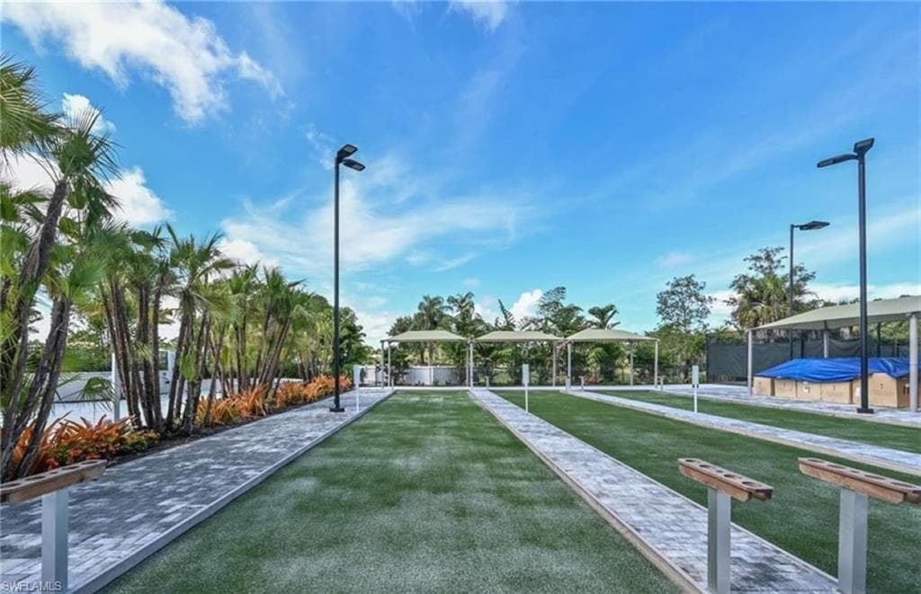 4873 Hampshire CT # 104, NAPLES FL 34112-39