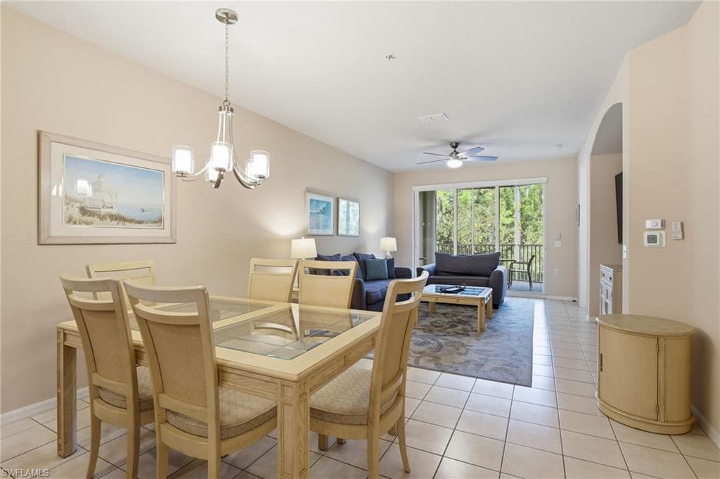 4873 Hampshire CT # 104, NAPLES FL 34112-7