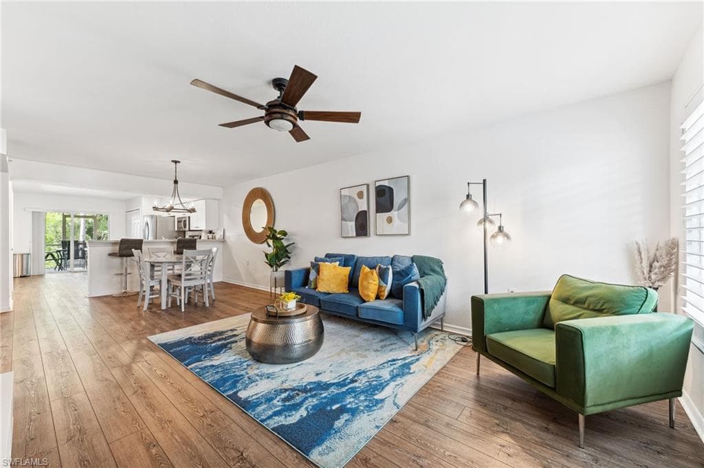 4940 Cougar CT S # 104, NAPLES FL 34109-1