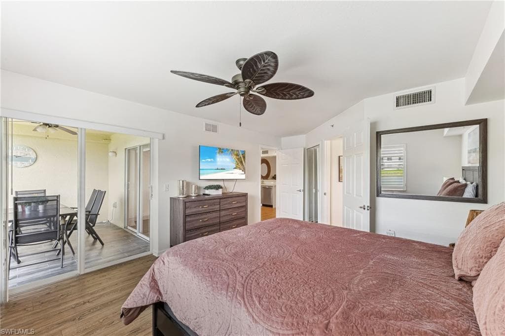 4940 Cougar CT S # 104, NAPLES FL 34109-12