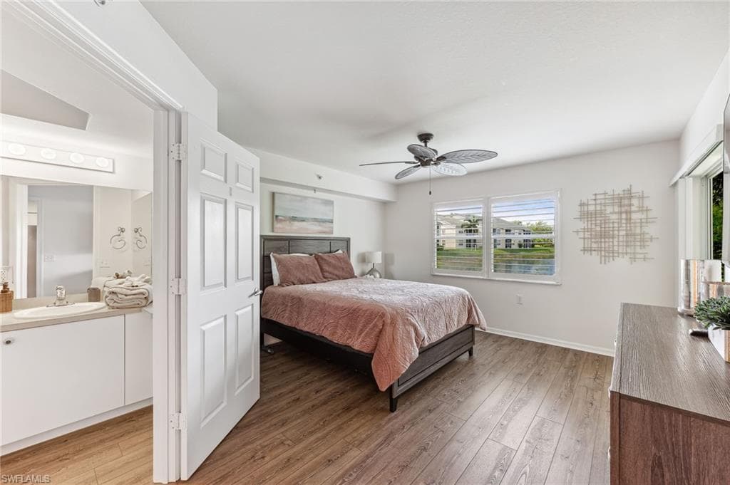 4940 Cougar CT S # 104, NAPLES FL 34109-10