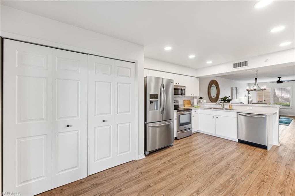 4940 Cougar CT S # 104, NAPLES FL 34109-7