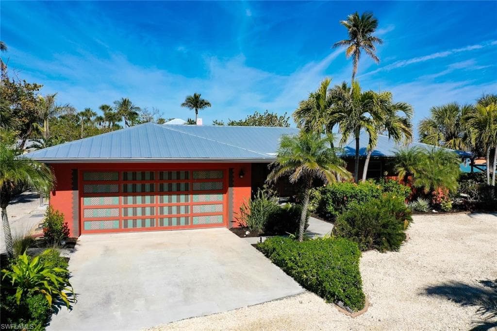 6076 Castaways LN, SANIBEL FL 33957-45