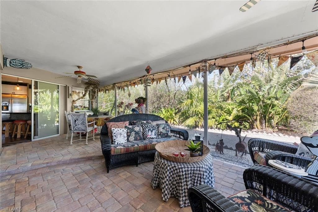 6076 Castaways LN, SANIBEL FL 33957-15