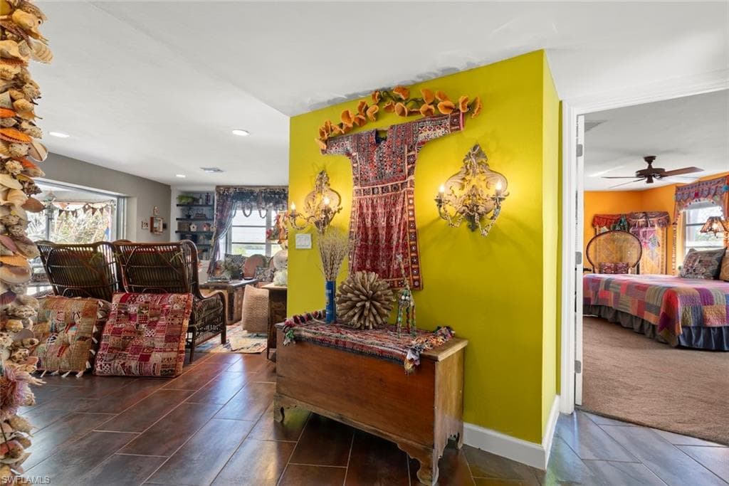 6076 Castaways LN, SANIBEL FL 33957-6