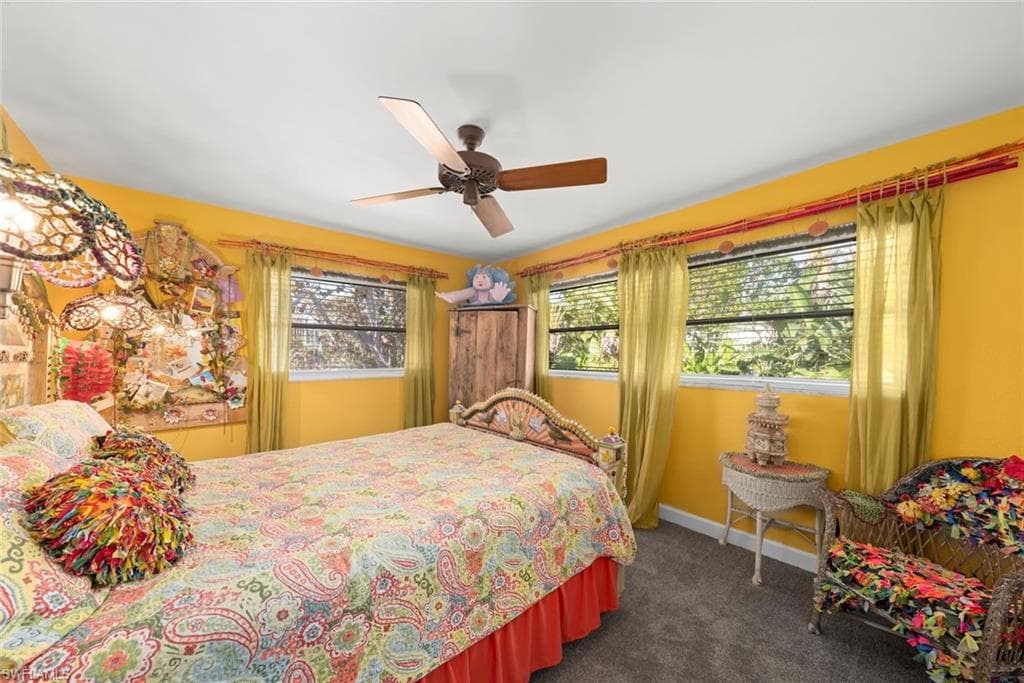 6076 Castaways LN, SANIBEL FL 33957-32