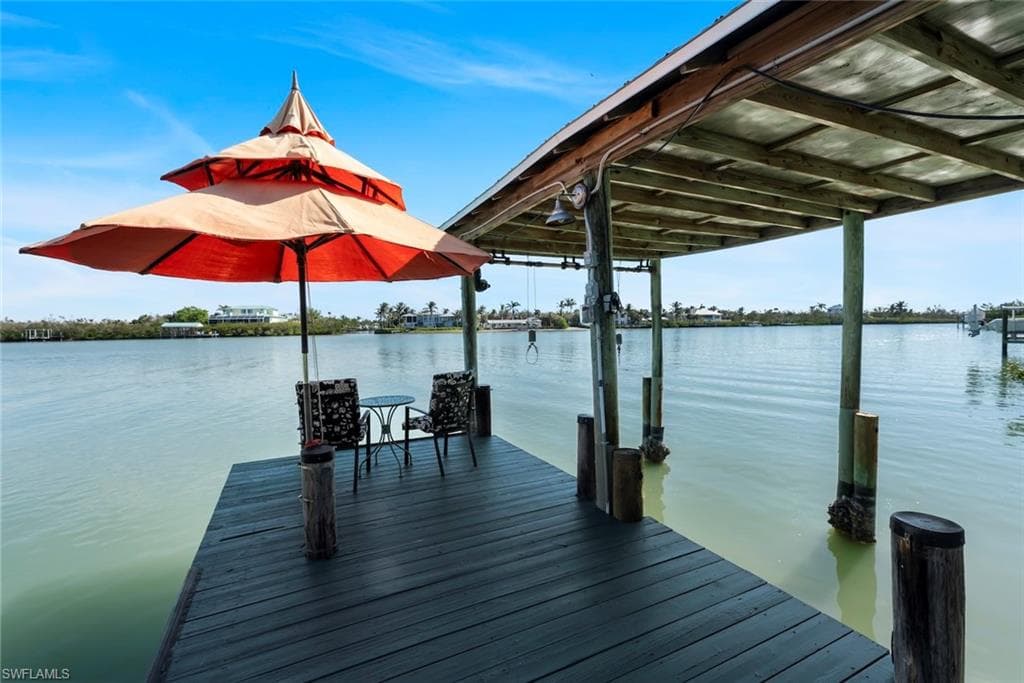 6076 Castaways LN, SANIBEL FL 33957-40