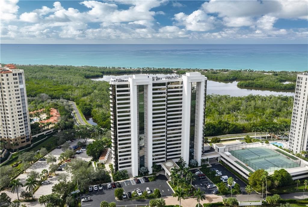 6825 Grenadier BLVD 1002-1