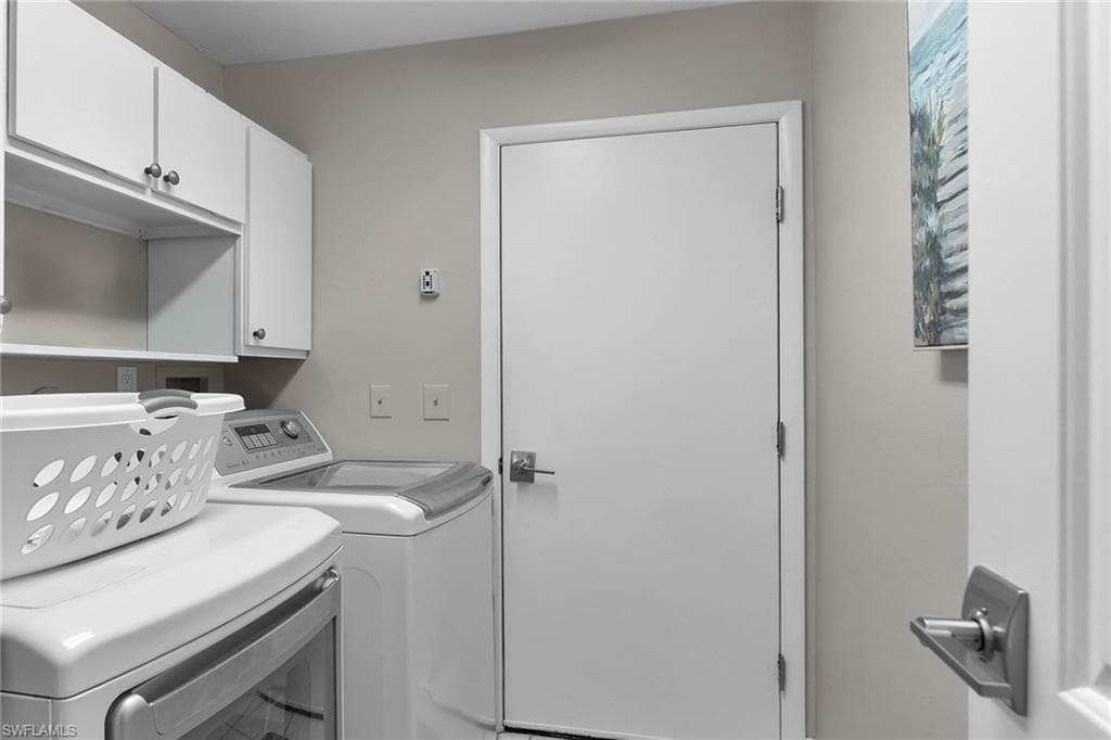 110 Palm River BLVD, NAPLES FL 34110-21