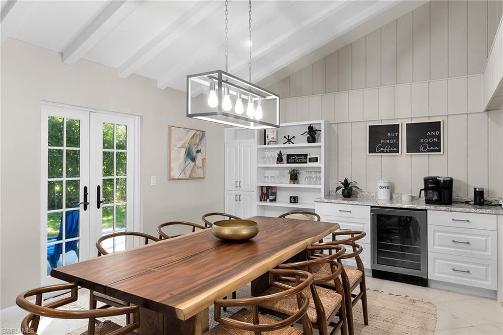 110 Palm River BLVD, NAPLES FL 34110-7