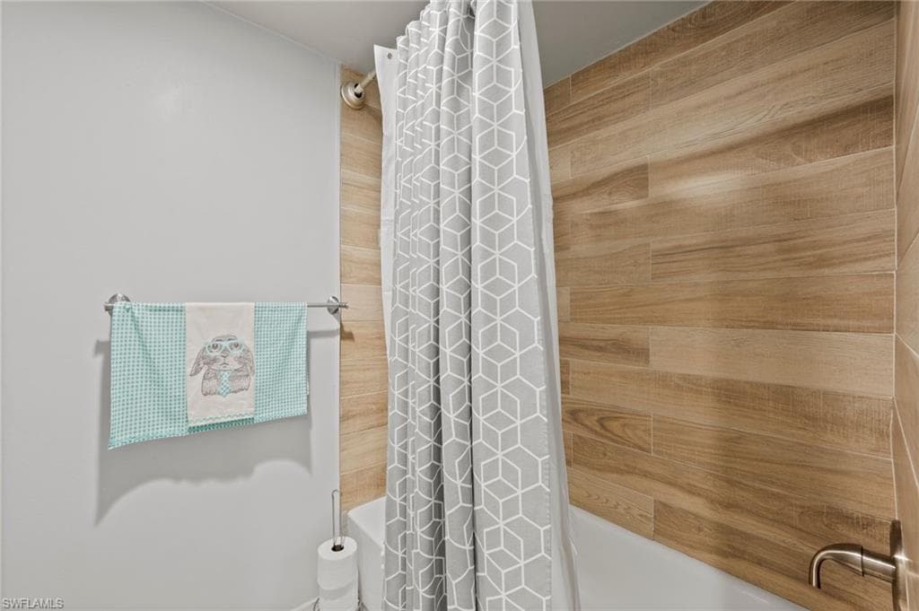 5210 Cedarbend DR # 4, FORT MYERS FL 33919-22