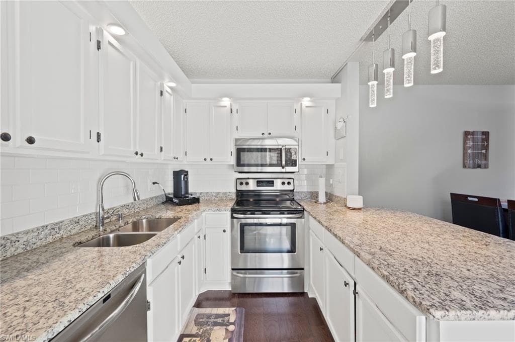 5210 Cedarbend DR # 4, FORT MYERS FL 33919-11